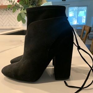 Kendall & Kylie Zola Ankle Boots